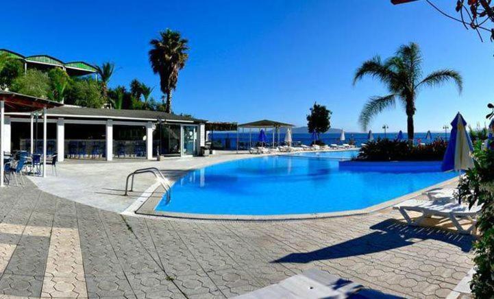 Hotel Golden Sun Foinikounda Extérieur photo