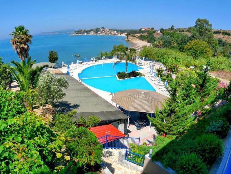 Hotel Golden Sun Foinikounda Extérieur photo