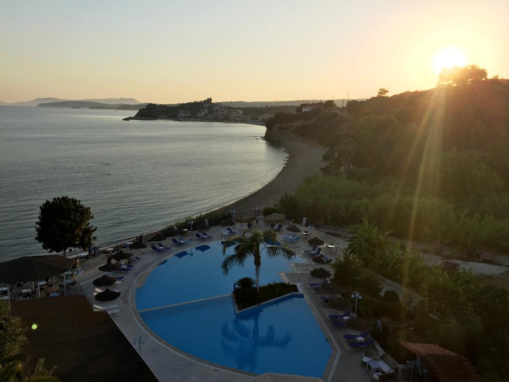 Hotel Golden Sun Foinikounda Extérieur photo